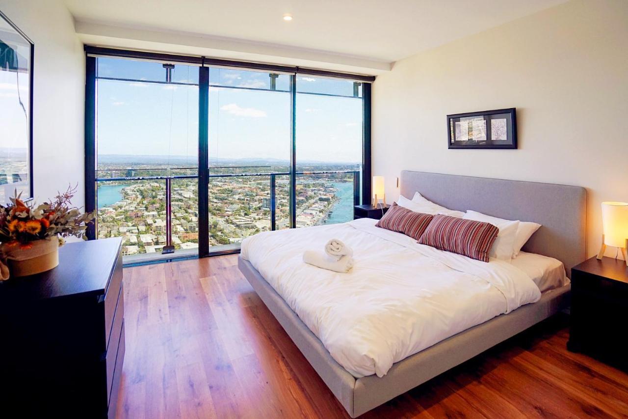 Circle On Cavill Surfers Paradise Apartments-Holiday Paradise Guldkusten Exteriör bild
