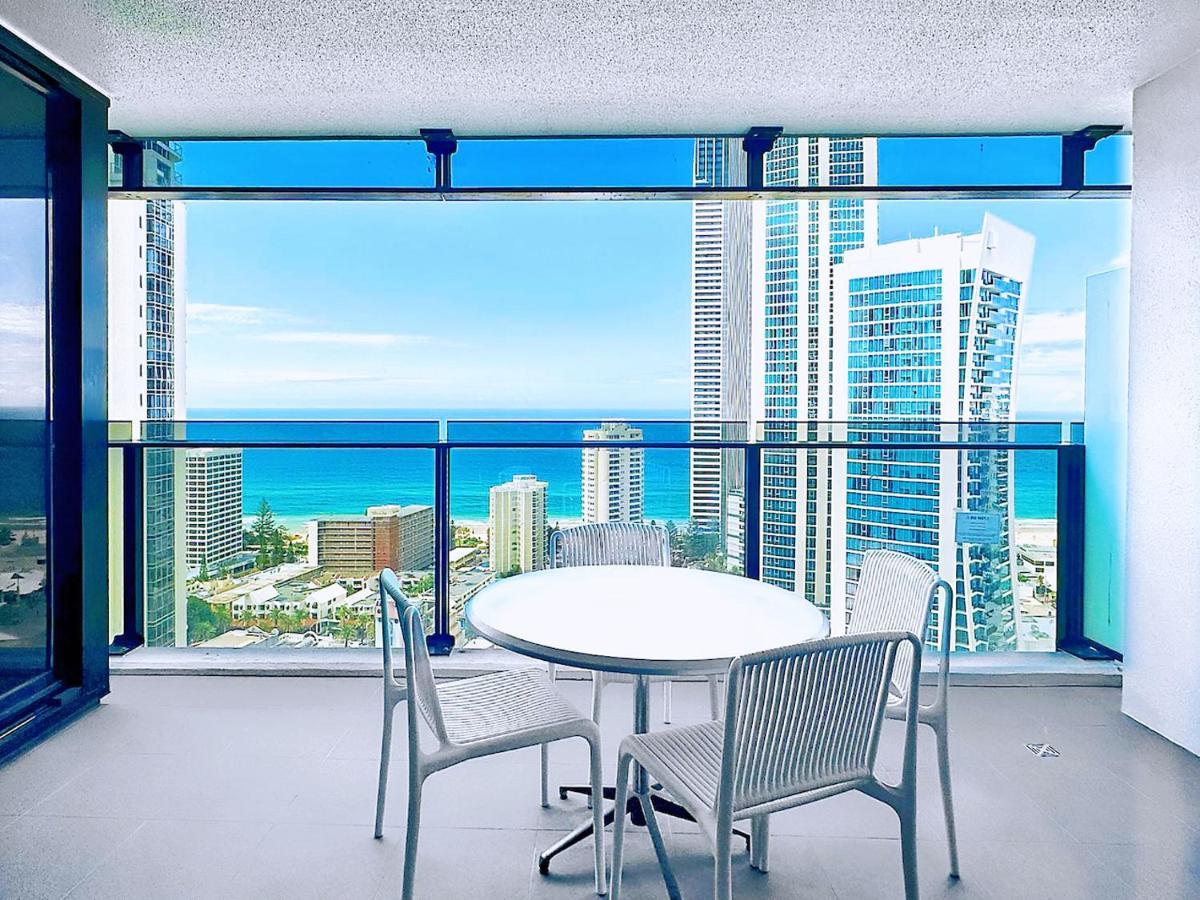 Circle On Cavill Surfers Paradise Apartments-Holiday Paradise Guldkusten Exteriör bild