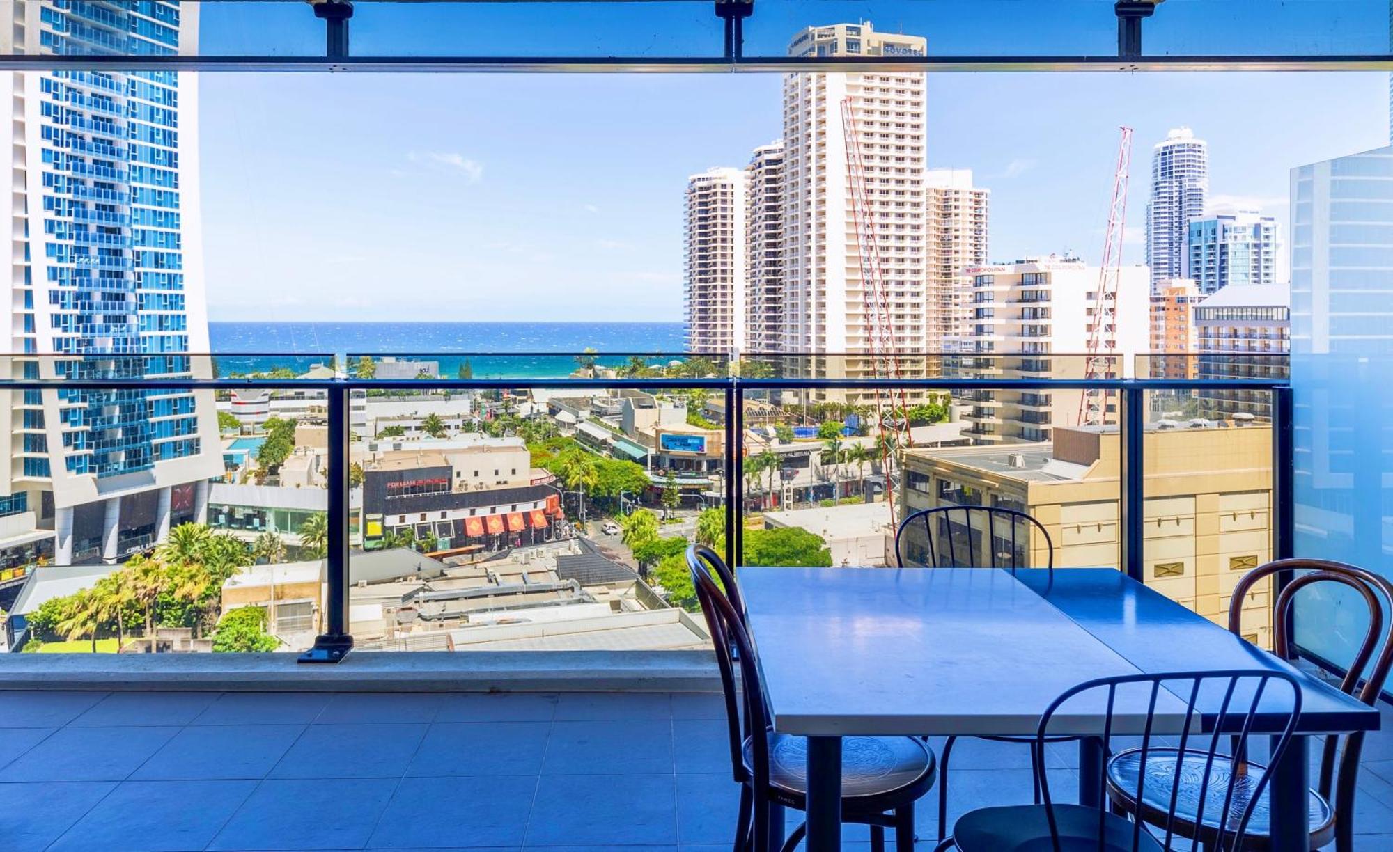 Circle On Cavill Surfers Paradise Apartments-Holiday Paradise Guldkusten Rum bild